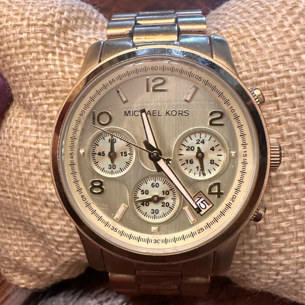 MICHAEL KORS
Runway Gold-Tone Watch